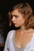 d1f91215315332.gif