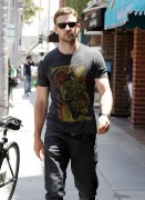 Джастин Тимберлейк - arrives at a medical building in Beverly Hills on June 1, 2012 (12xHQ) 322bd8195361027