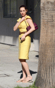 Kelly Brook - Yellow Dress at Venice 4