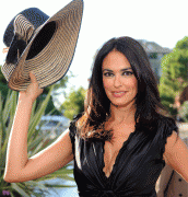 2eb7d747576015 Maria Grazia Cucinotta   Photocall at the Lido for 66th Venice Film Fest, August 31 