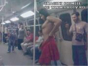 Striptease metro rumena